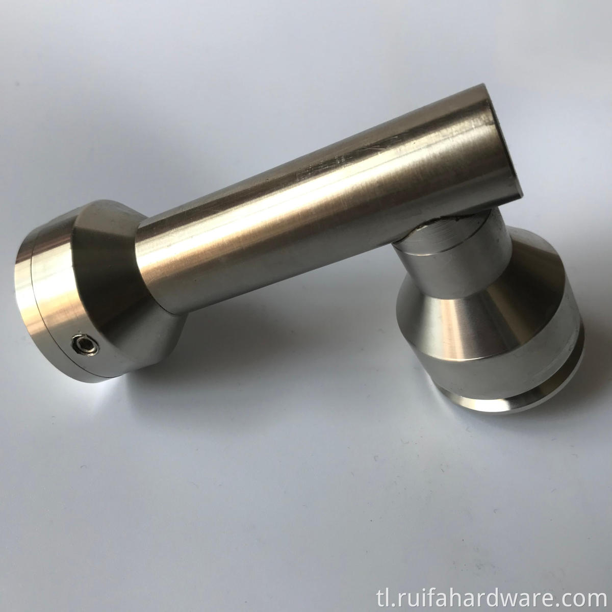 Point Fixing Glass sa Wall Corner Connector (2) Point Fixing Glass to Wall Corner Connector (2)